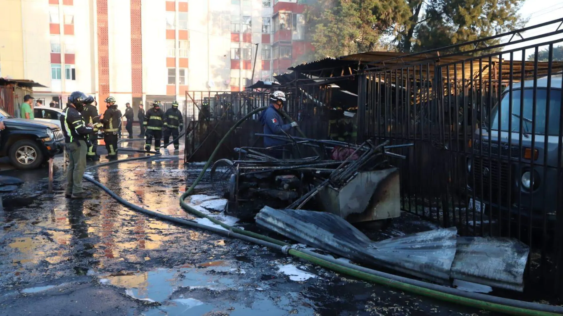 Incendio en Unidad Habitacional Iztacalco (3)